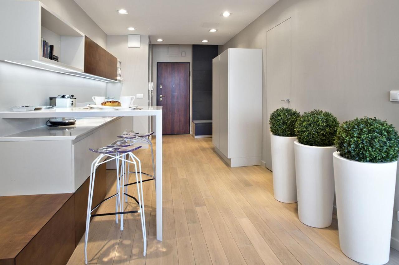 Triton Park Accommodation By P&O Serviced Apartments Varšava Exteriér fotografie