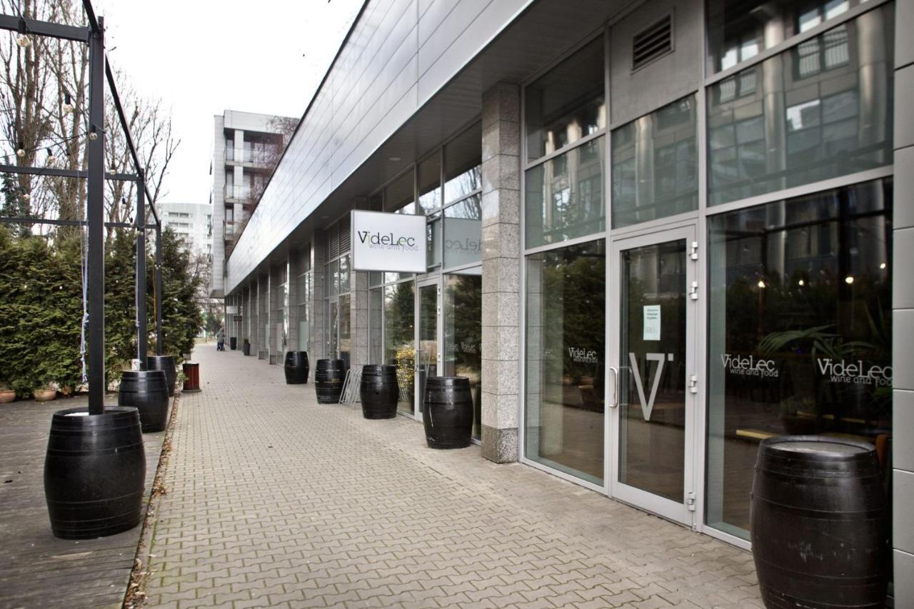 Triton Park Accommodation By P&O Serviced Apartments Varšava Exteriér fotografie